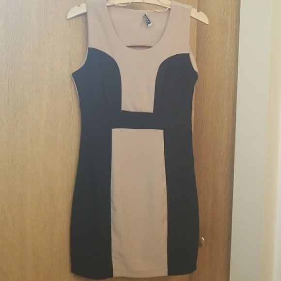 Xtaren Dresses & Skirts - Cute color-block dress Xtaren Dresses & Skirts - Cute color-block dress